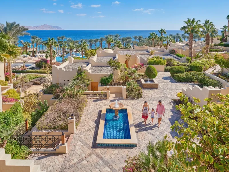 Four Seasons Resort pool Sharm El Sheikh