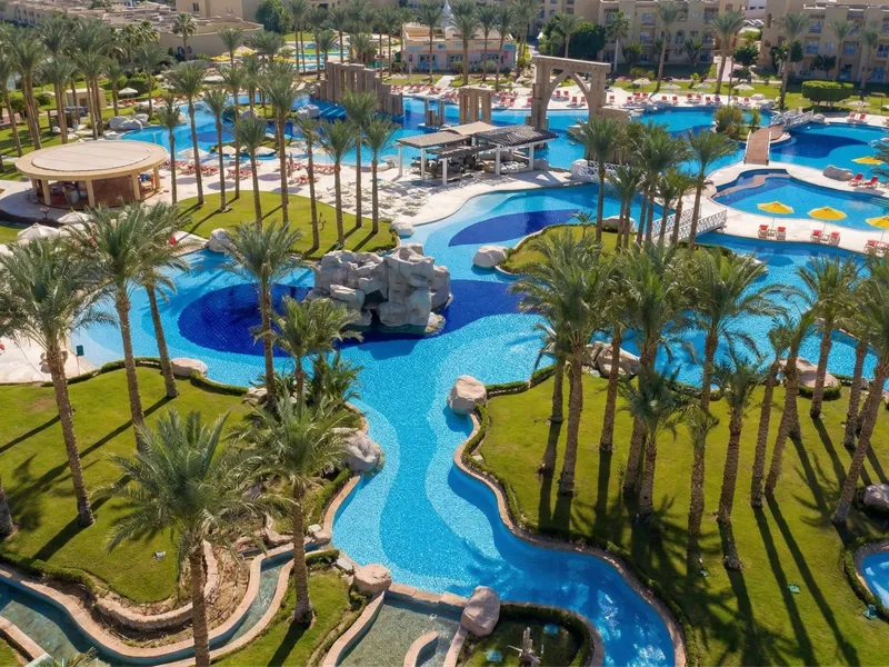 Rixos Premium Seagate pool